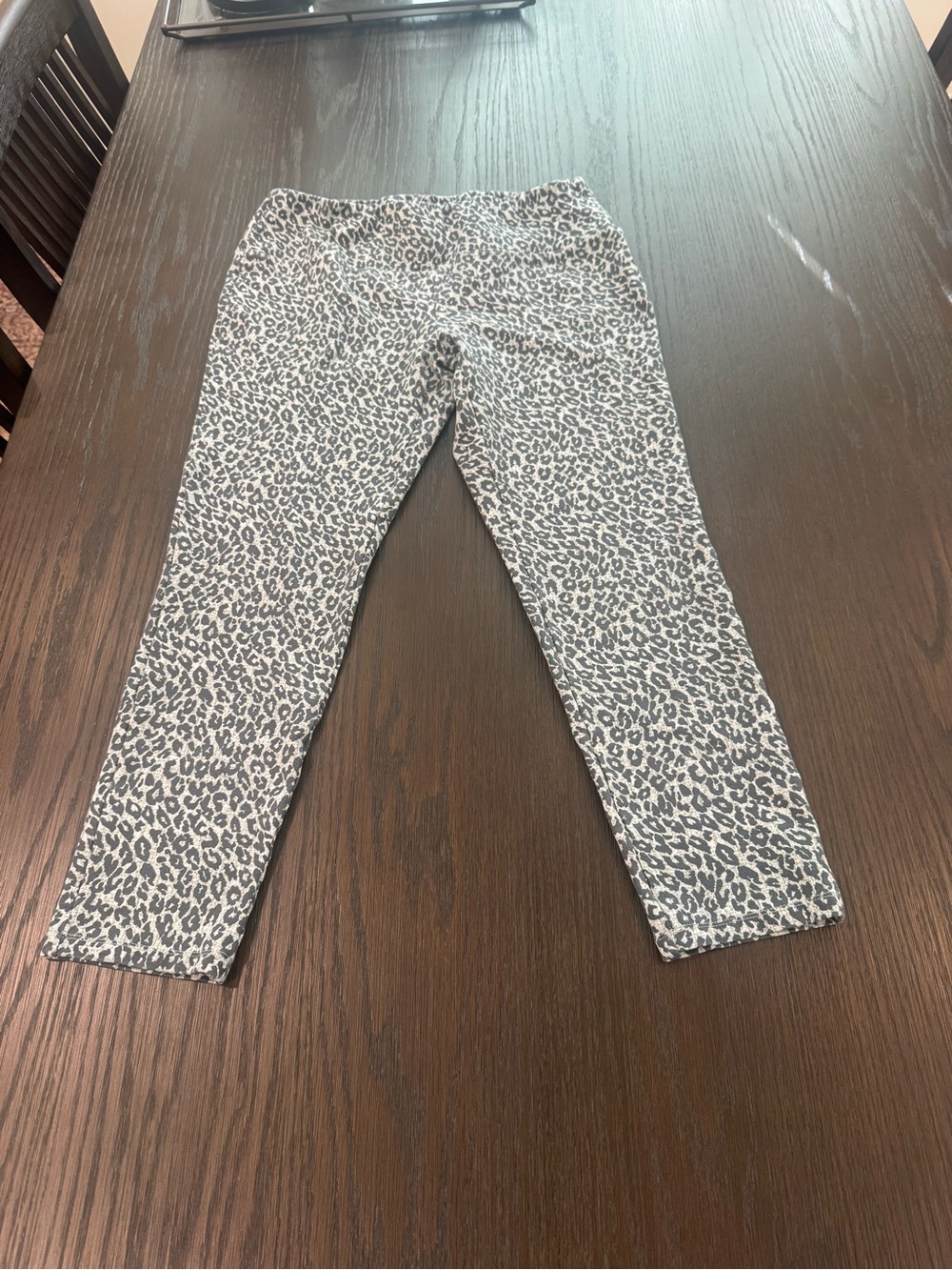 Slim Sation Leopard print leggings Size L #leopardprint #leggings #wild